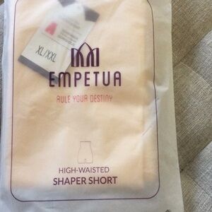 Empetua High-Waisted Shaper Short